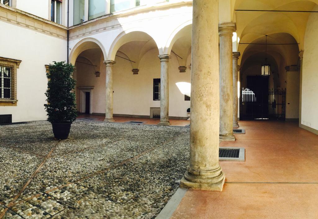 Tl Palazzo Fantuzzi Apartman Bologna Kültér fotó