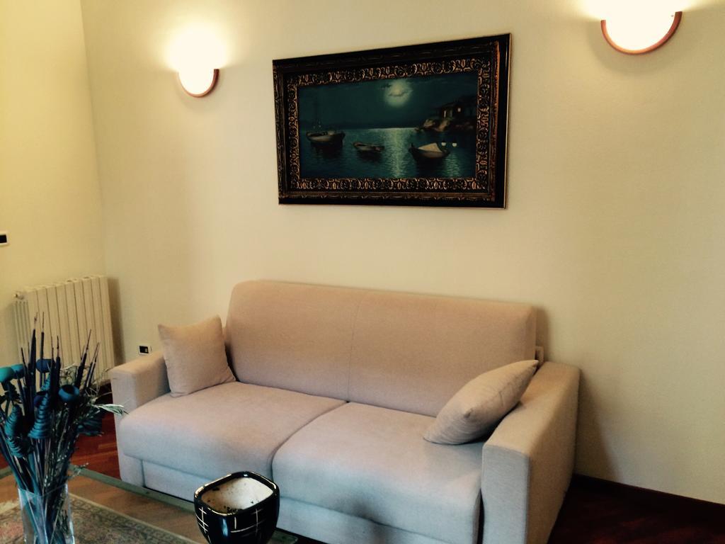 Tl Palazzo Fantuzzi Apartman Bologna Szoba fotó