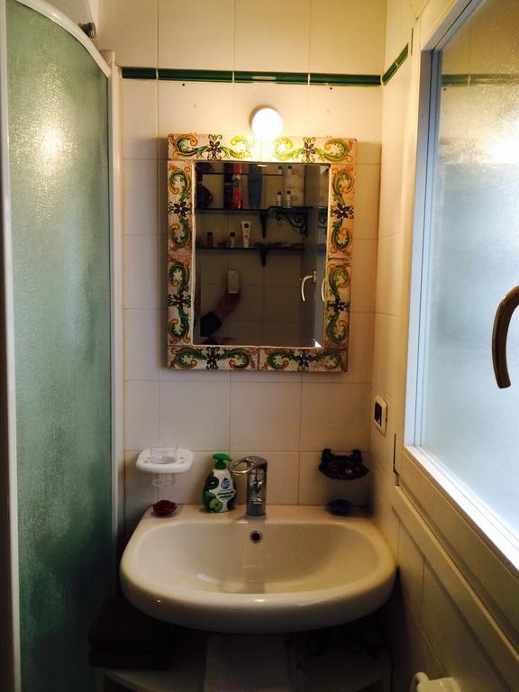Tl Palazzo Fantuzzi Apartman Bologna Szoba fotó